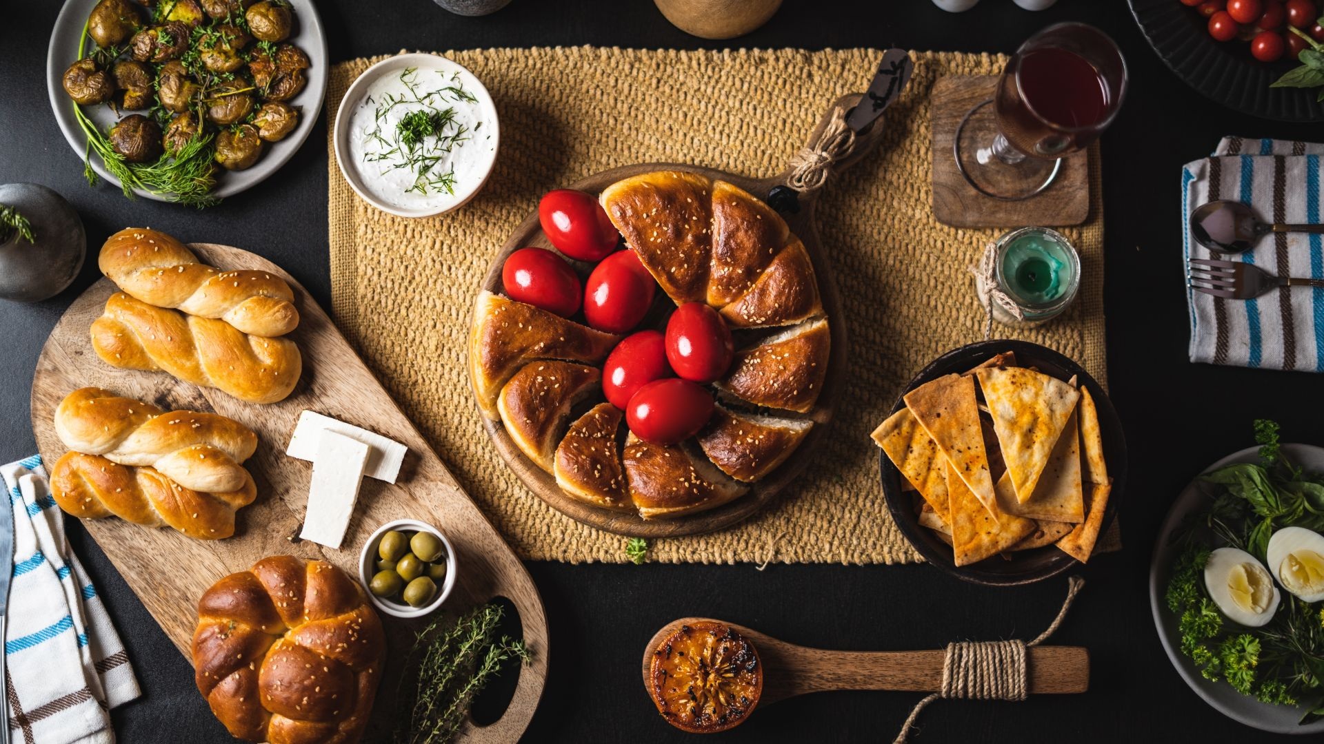 Culinary Delights of Easter: Traditional Feasts and Gastronomic Celebrations