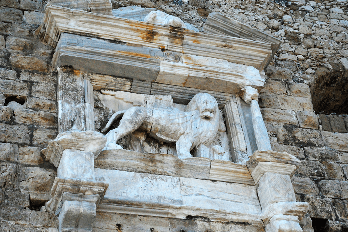 Historical Treasures of Heraklion: A Journey through Time