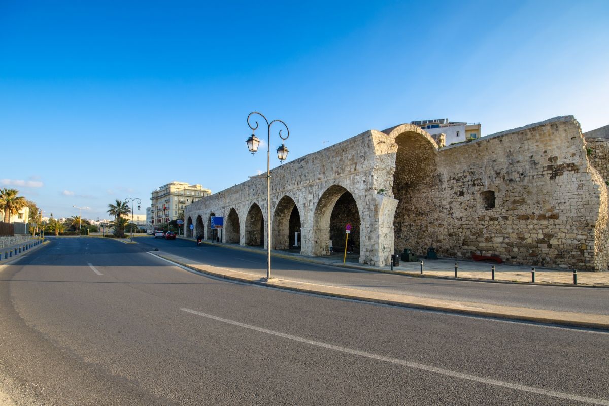 Τα ενετικά νεώρια του Ηρακλείου